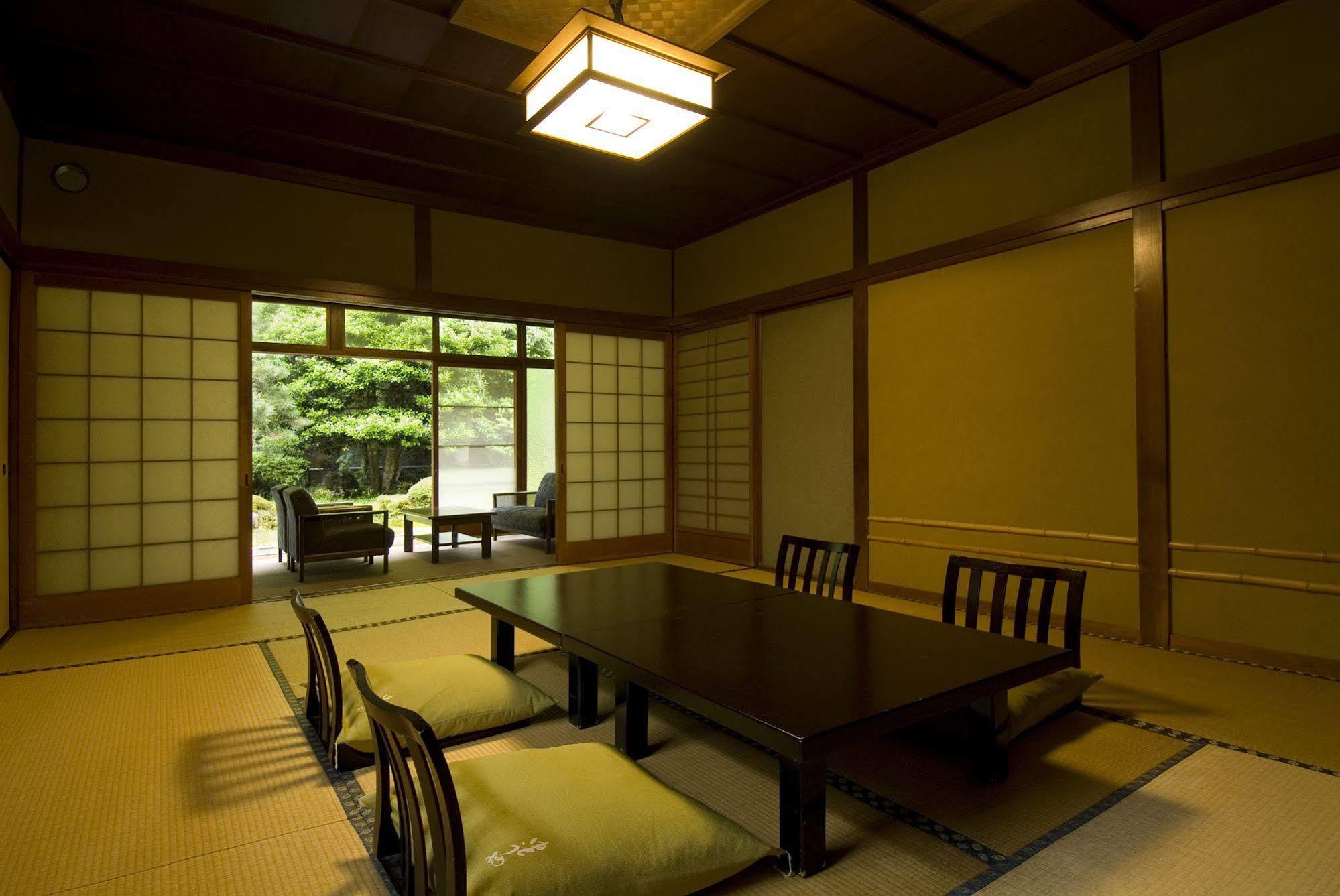 טויוקה Yutouya Ryokan מראה חיצוני תמונה