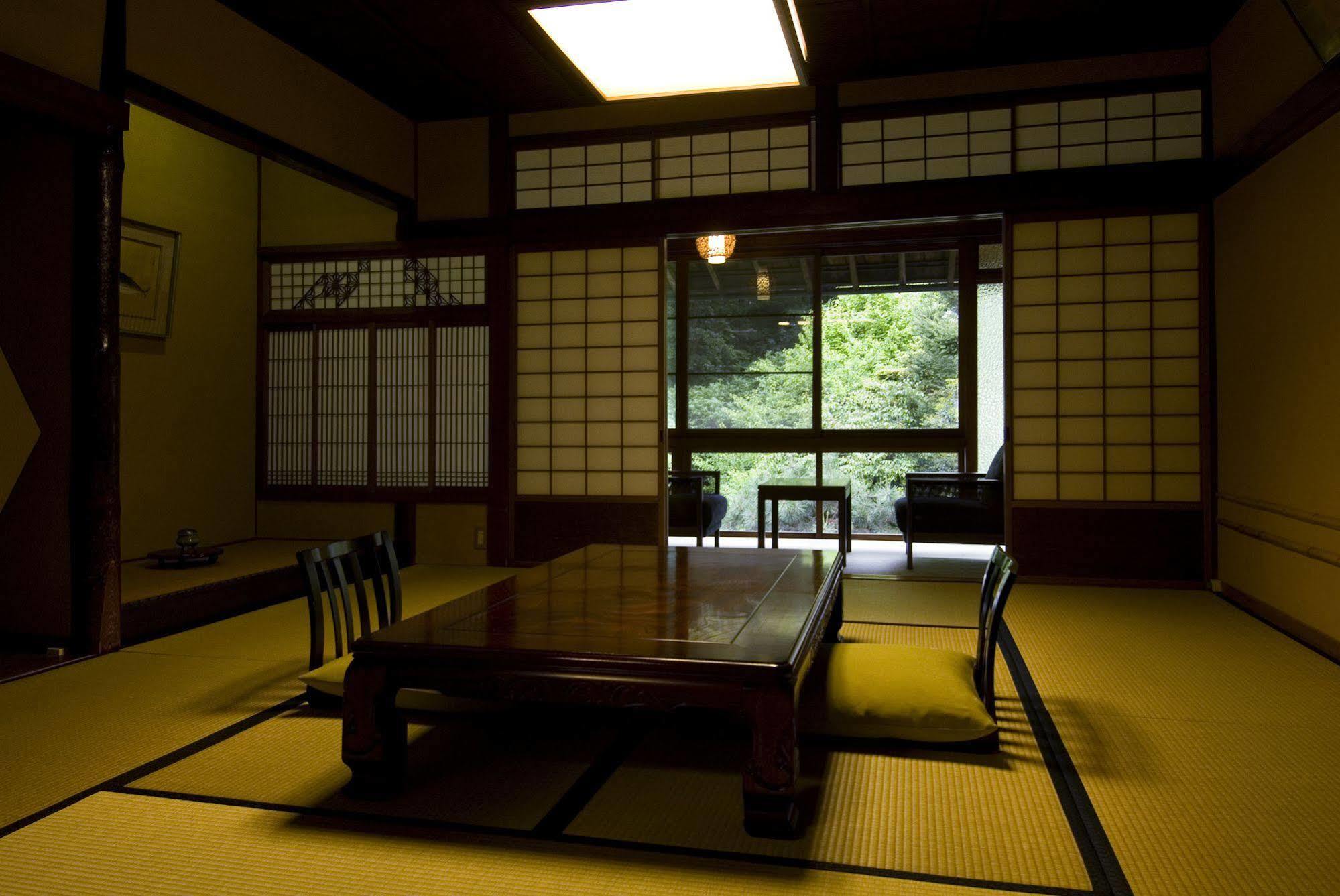 טויוקה Yutouya Ryokan מראה חיצוני תמונה